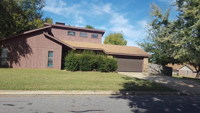 Photo - 2565 Kessler Dr