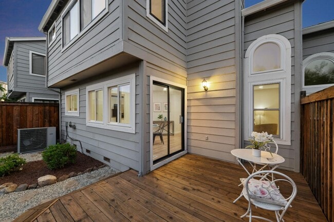 Photo - 1545 Camden Village Cir