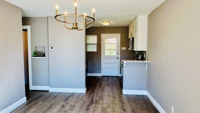 Photo - 7042 Jamieson Ave Unit D