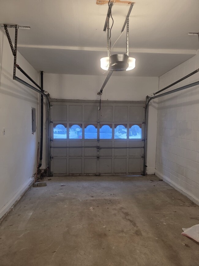 Photo - 107 Provincetown Ct