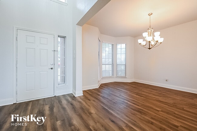 Photo - 8606 Granville Dr