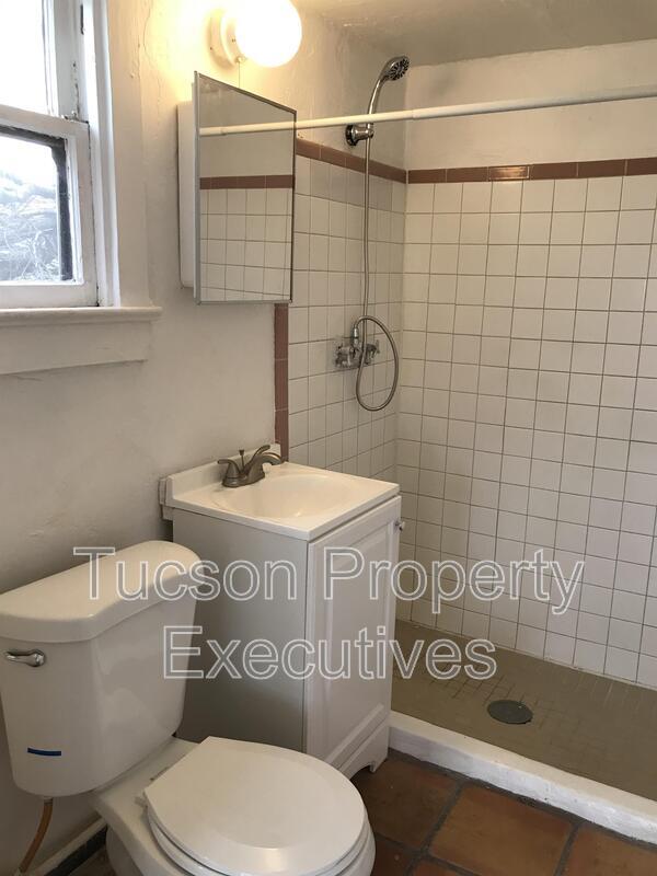 Photo - 2632 N Stone Ave