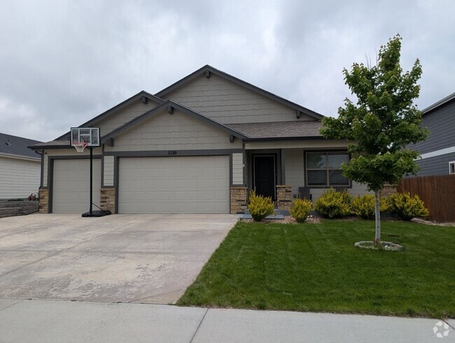 Building Photo - COMING SOON! Rental