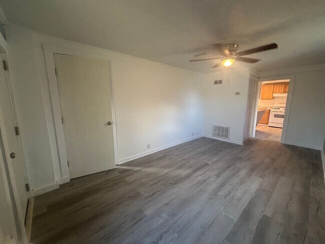 Photo - Radford, 1BR / 1BA, Available December 8th