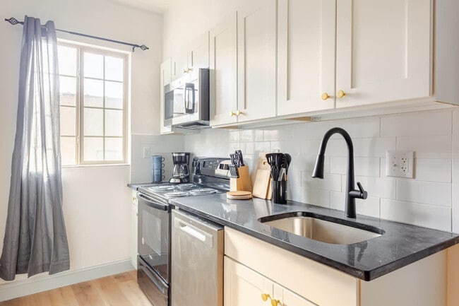 Photo - 1384 Ridge Ave Unidad ID1314957P