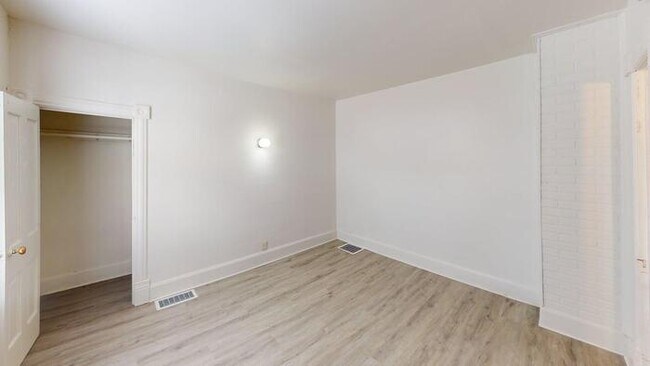 Photo - 1204 2nd St NW