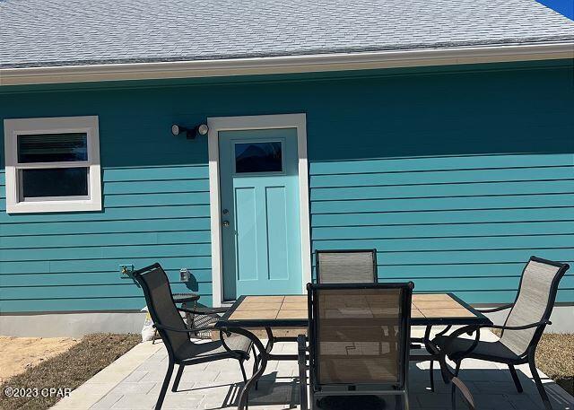 Photo - 218 Wisteria Ln