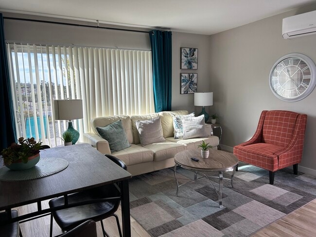 Photo - 7880 Laurelridge Rd Unit 7882