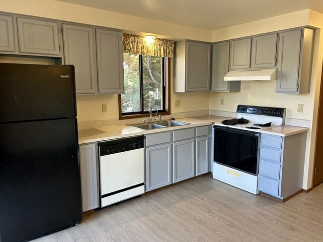 Photo - 329 14th St
