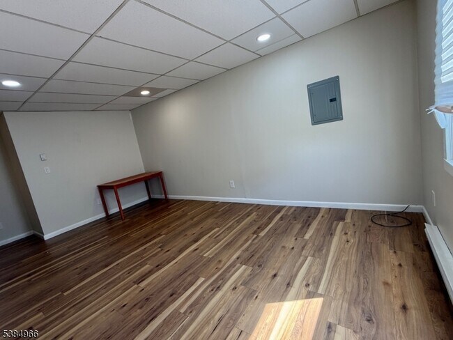 Photo - 8 Newton Ave Unit 3