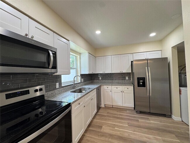 Photo - 665 W Juniata St