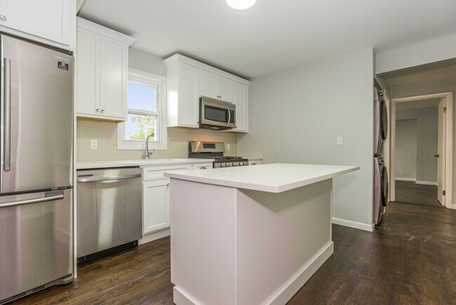 Photo - 140 Nash St Unit 1