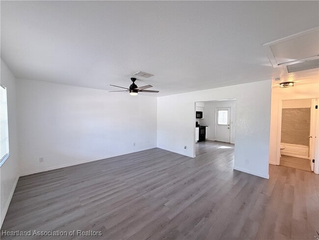 Photo - 620 Lake Groves Rd NW