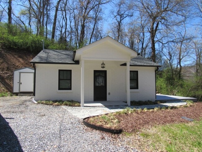 Photo - $1,800 - 2 Bed/2Bath Newly Renovated Unfur...