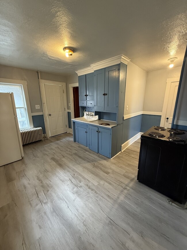 Building Photo - 69 Willard St Unit 3
