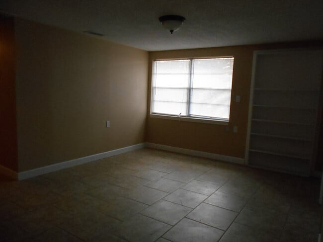 Photo - 85 Bluff Rd