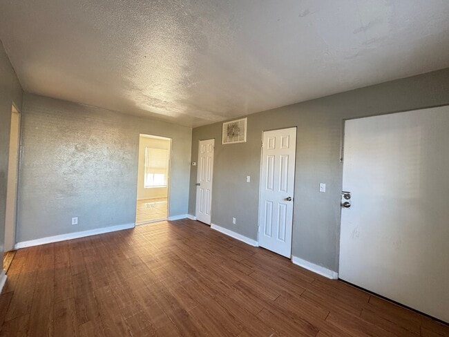 2030 NW 25th St Unit 9