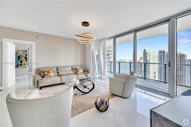 Building Photo - 200 Biscayne Blvd Way Unit 3307 Rental