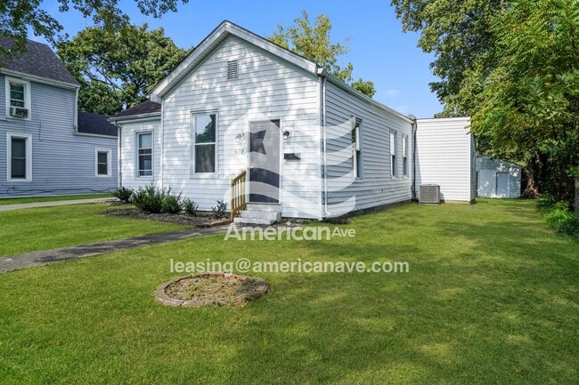 Photo - 630 W 8th St