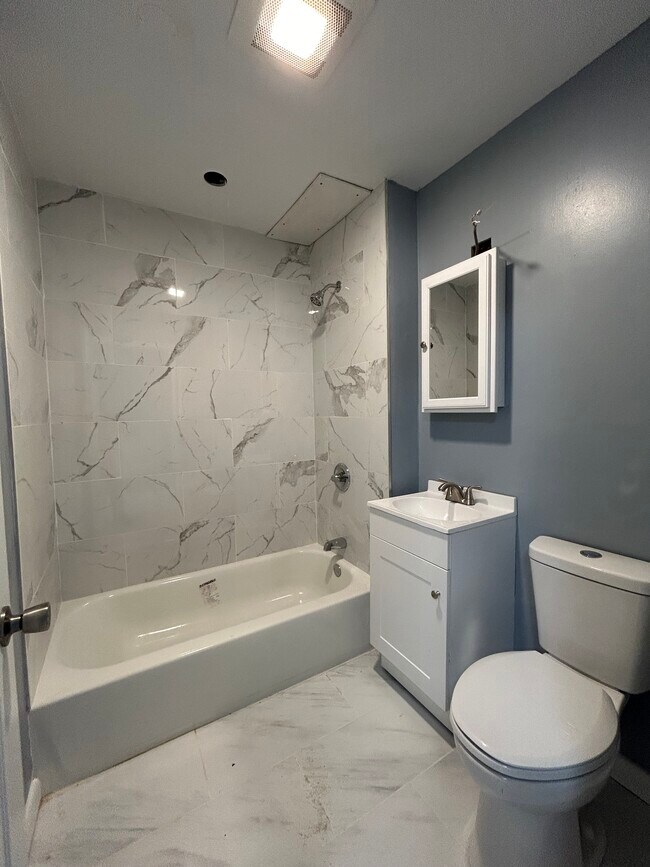 Photo - 560 Main St Apartments Unit 2D