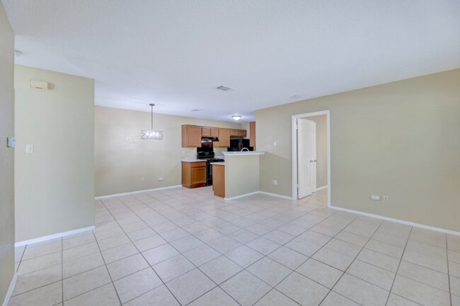 Photo - 12302 Dellrey Dr Unit B