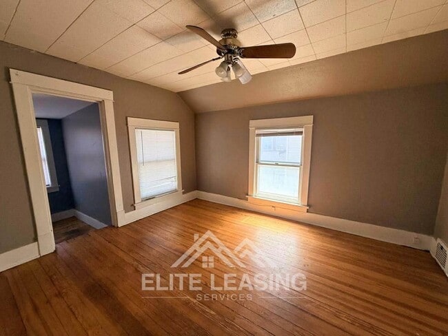 Photo - 1134 SW Garfield Ave