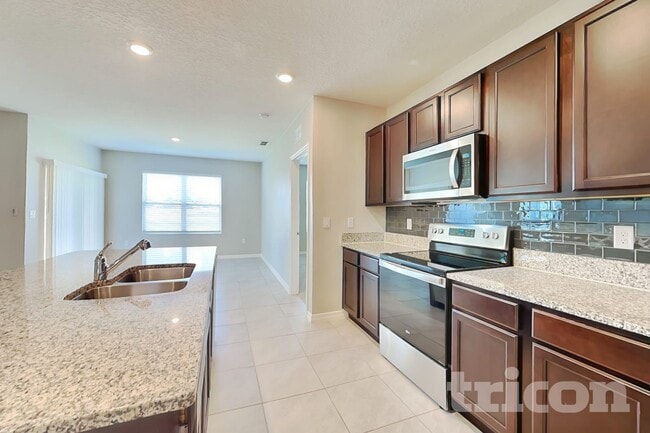 433 Noble Ave