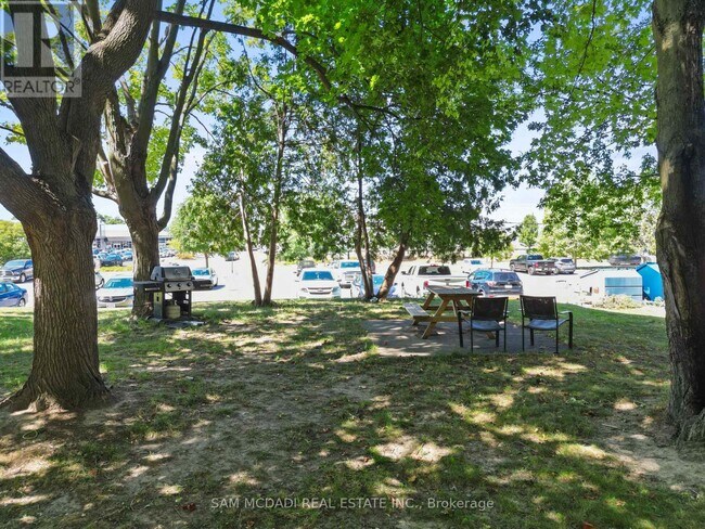 Photo - 62 Spencer St E Unité 401