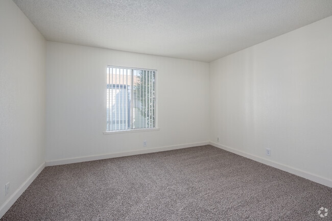 2BR, 1BA - 917SF - First Bedroom