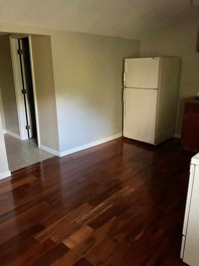 Photo - 225 Hudson Rd