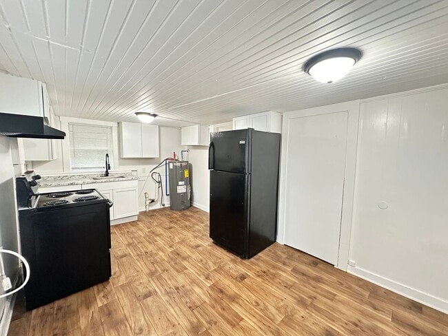 Photo - 74 Glass Ave