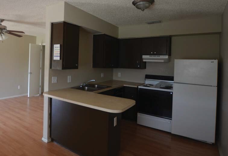 Photo - Avenue H Apartments