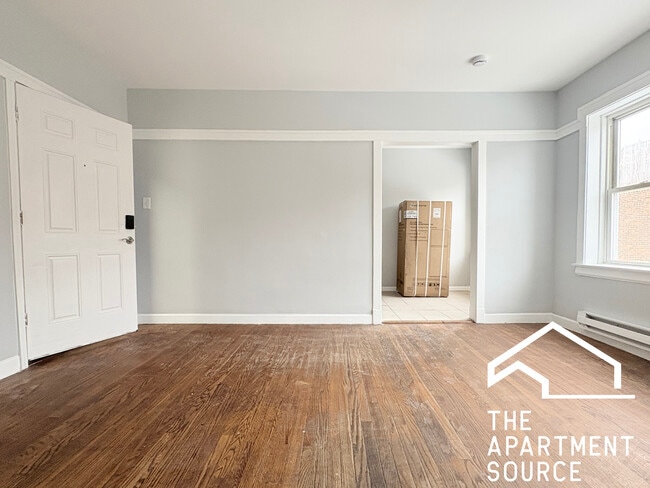 Building Photo - 6228 S Western Ave Unit 304