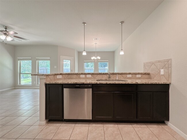 Photo - 105 Camelot Pl Ct