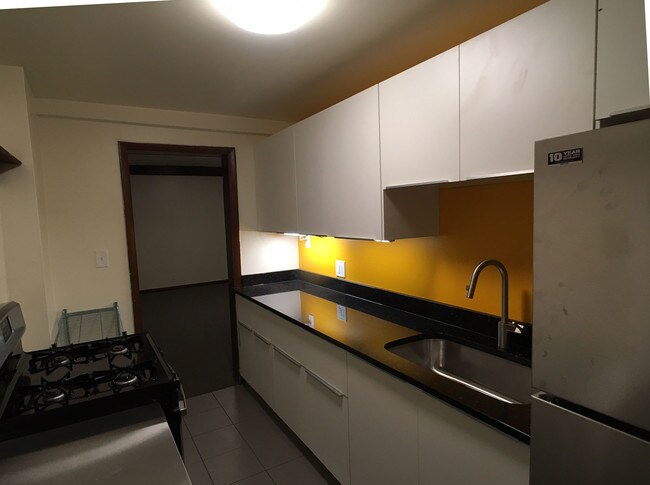 Kitchen - 11483 Hessler Rd Apartments Unit 03