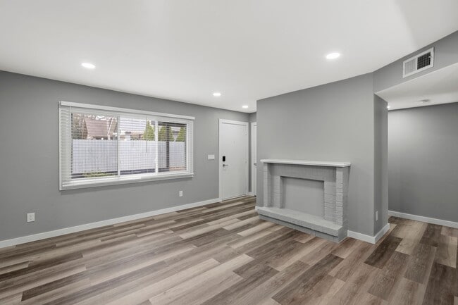 Photo - Elizabeth Green