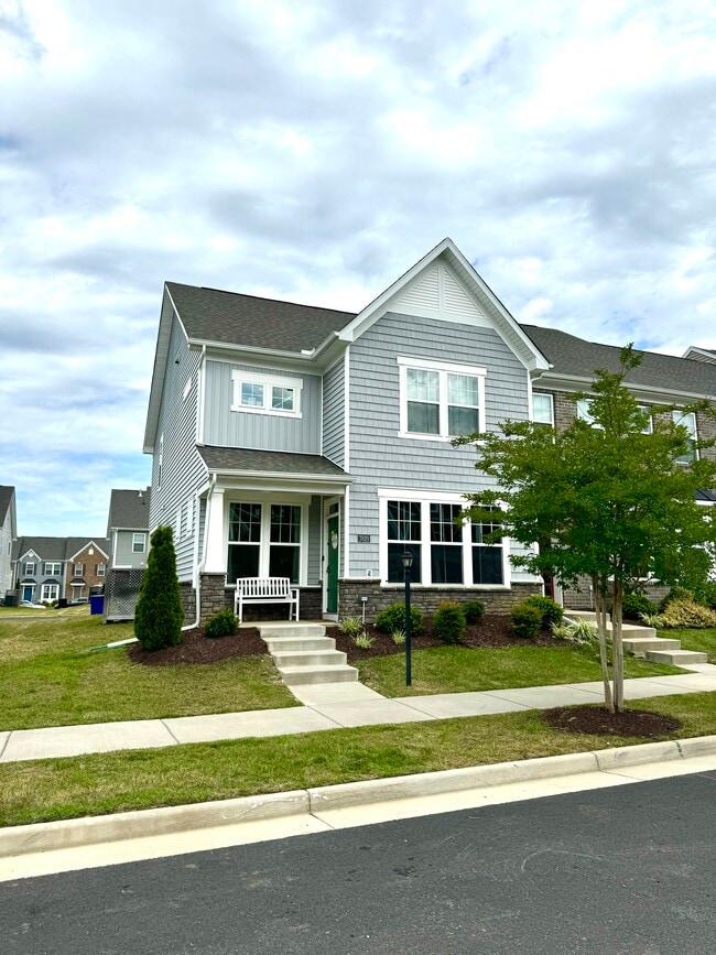 Building Photo - 7820 Vermeil St