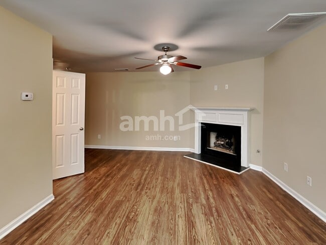 Photo - 118 Hidden Creek Dr