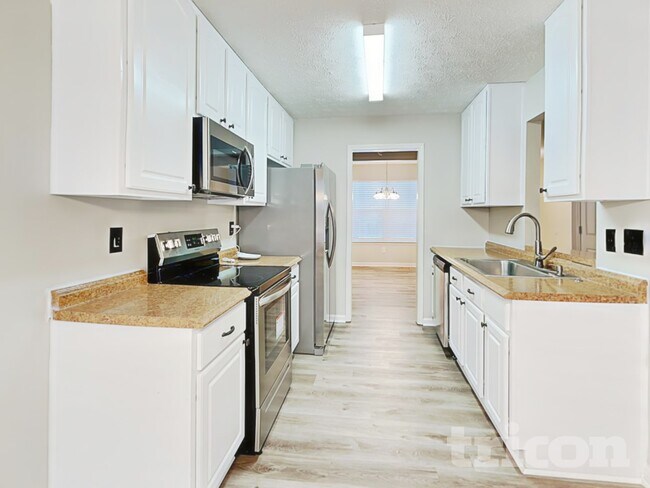 Photo - 132 Diamond Ct