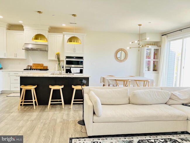 Photo - 148 Ginkgo Ln