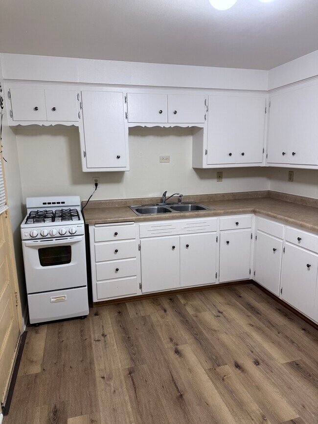 6207 W Oklahoma Ave Unit #3