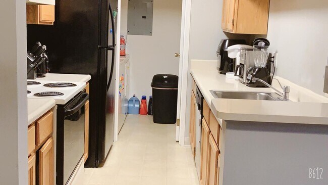 Photo - 2355 Club Meridian Dr Unidad c9