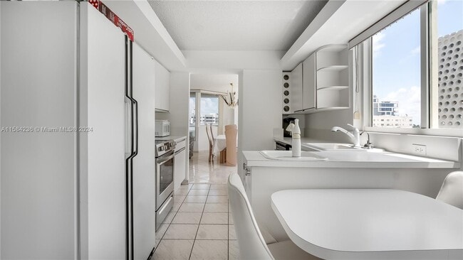 3411 Indian Creek Dr Unit 601