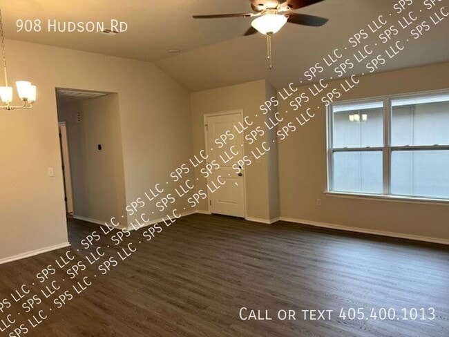 Photo - 908 Hudson Rd