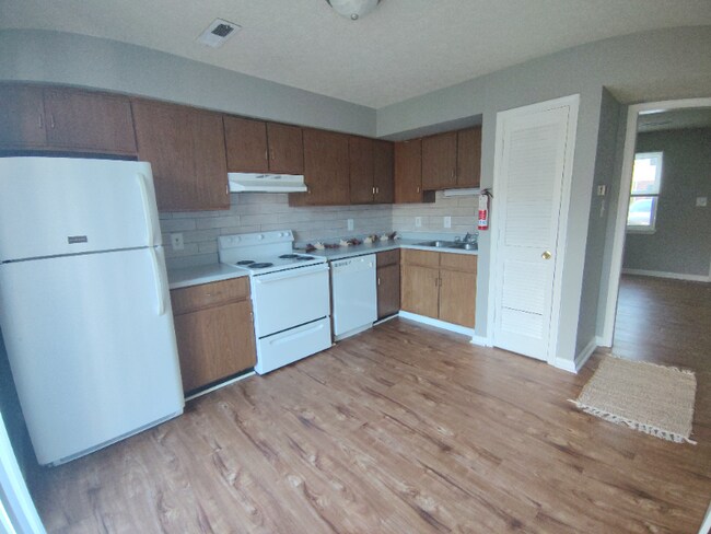 Photo - 36 Duguid Dr