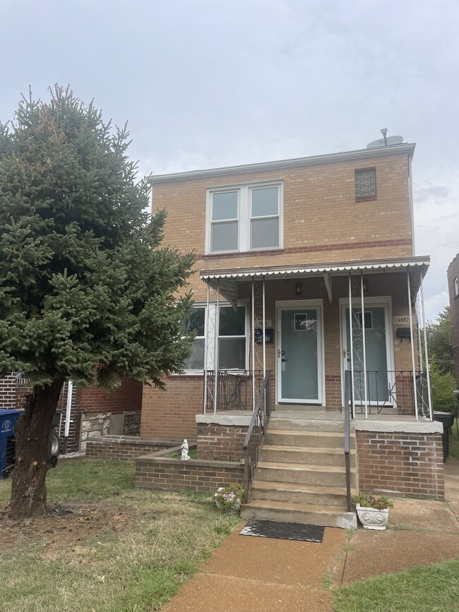 Building Photo - 4987 Reber Pl Unit Apartment