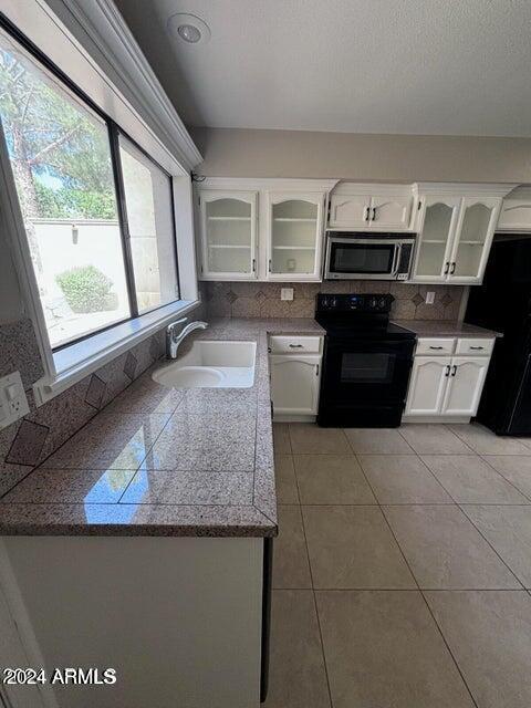 Photo - 211 E Tremaine Ave