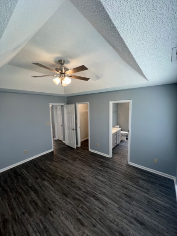 Photo - 4445 Fawnbrook Ave SW