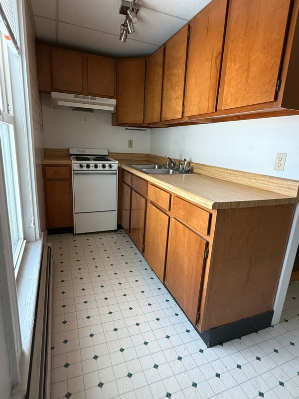 Photo - 399 Center St Unidad 4