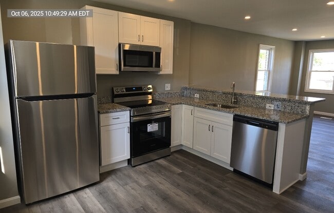 Photo - 335 Arden Rd W